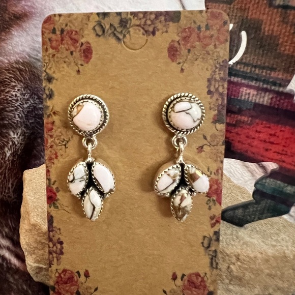 ❤️ NEW Angel Dahlia Kingman Turquoise 925 Southwestern Navajo Earrings 10 Gm - Picture 7 of 10